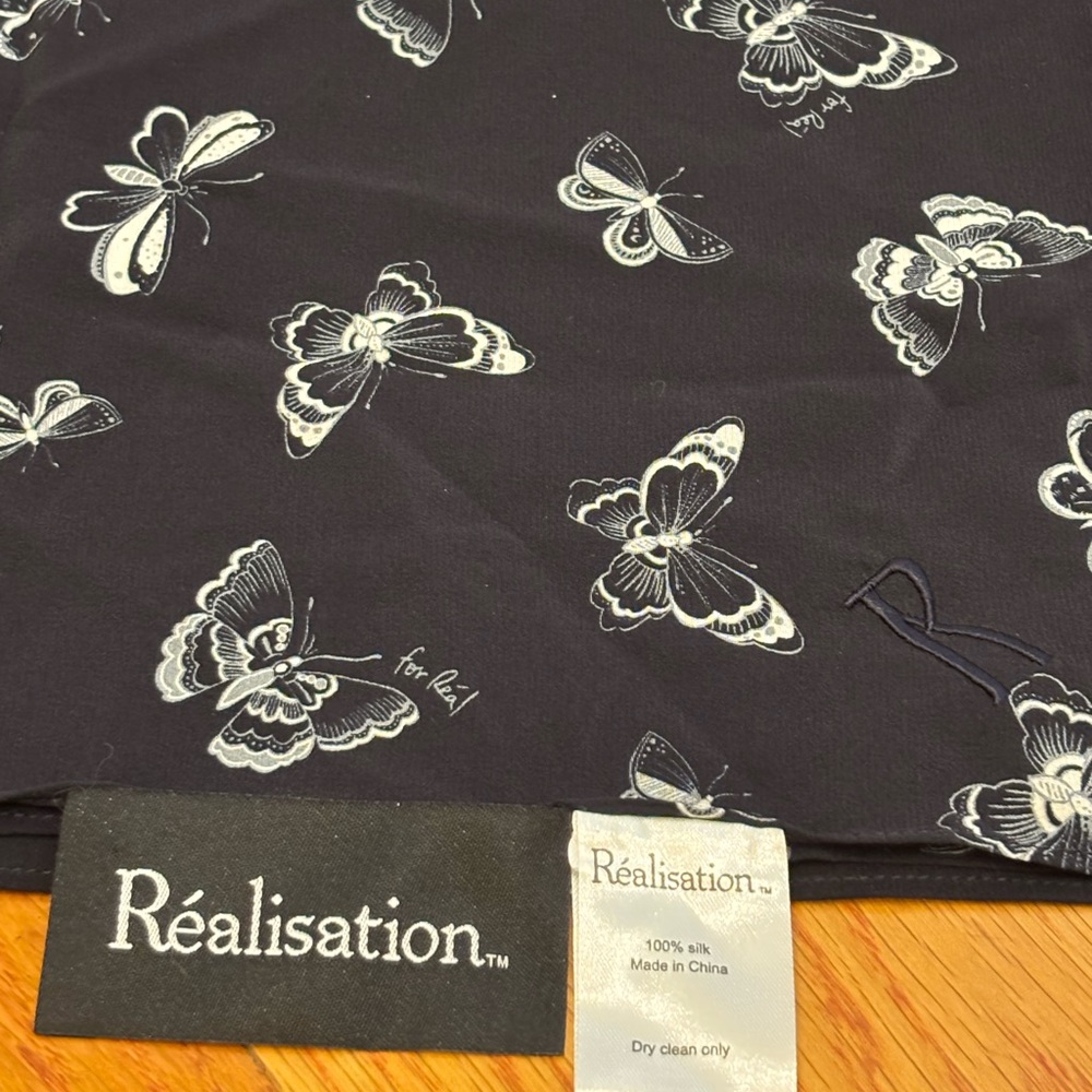 Realisation Par Handkerchief Top in Navy - Picture 4 of 7